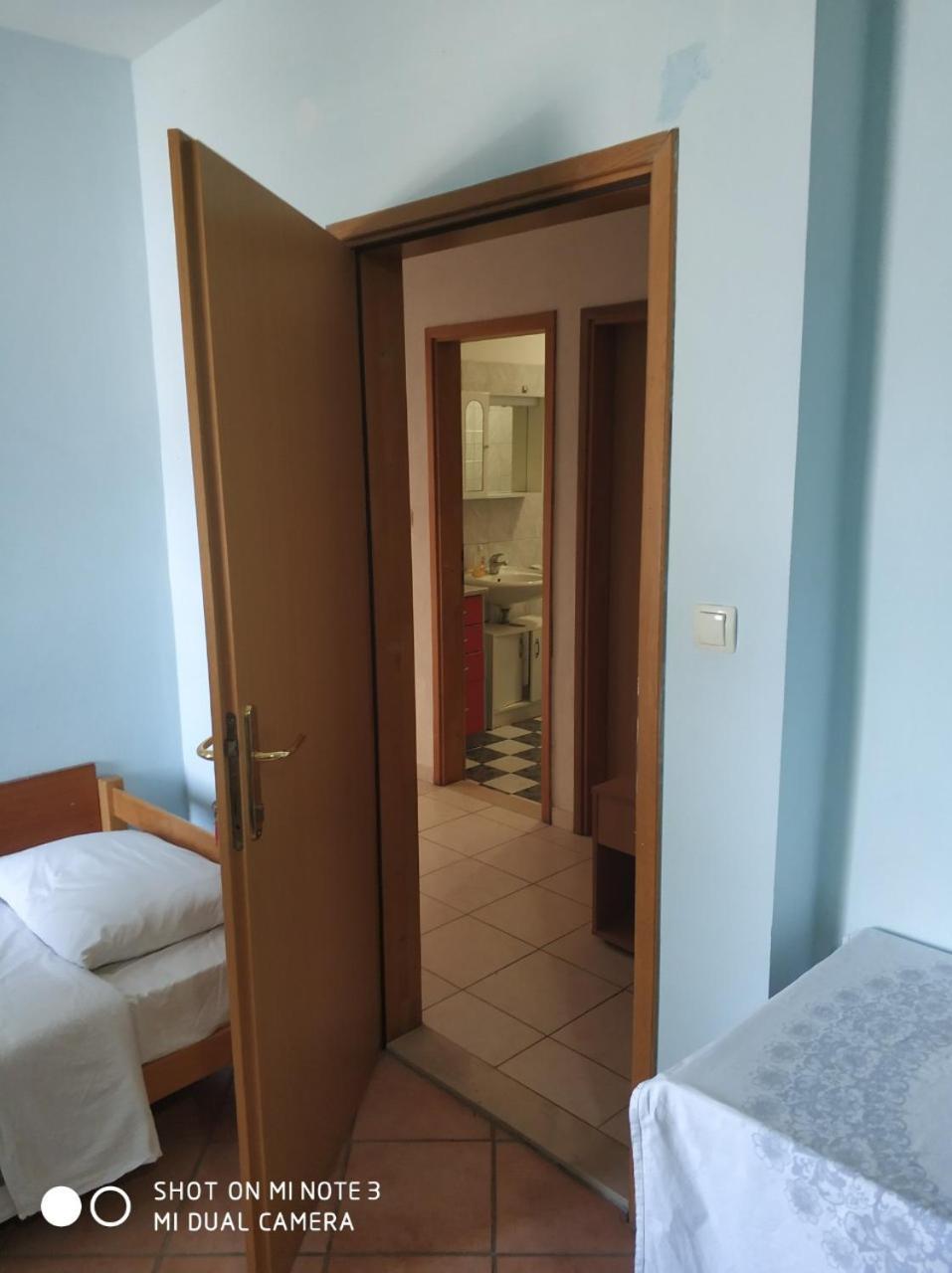 Guest House Fosa Opuzen  Екстериор снимка